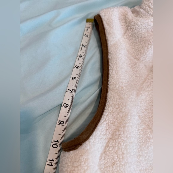 Lauren Ralph Lauren Women’s Large Diamond Quilted.  Faux Fur. Full Zip Long Vest - Picture 5 of 16